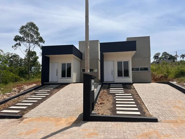 Casa com 2 dormitórios