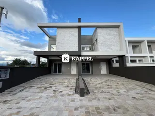 Fachada moderna de uma residência em Lajeado, Brasil.