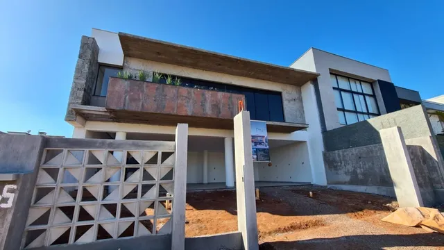 Casa com 3 dormitórios