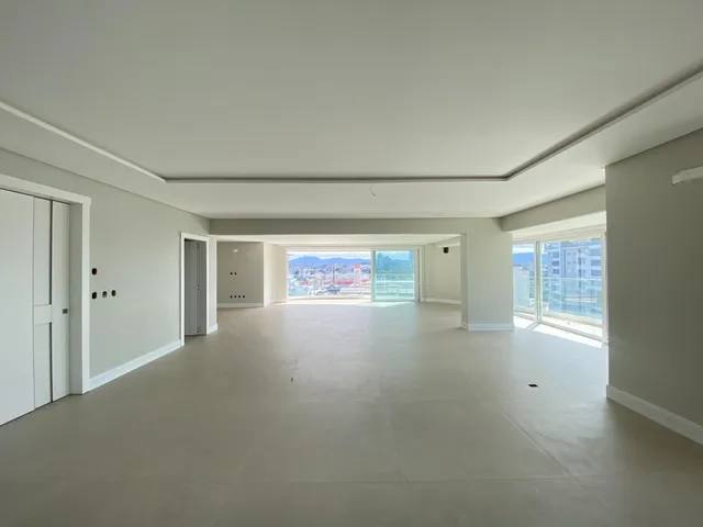 Apartamento com 3 dormitórios