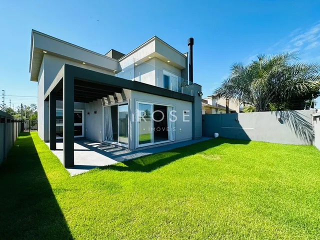 Casa com 3 dormitórios