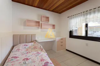 Casa com 4 dormitórios, foto 12