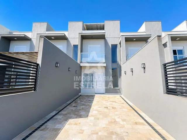 Sobrado com 2 dormitórios
