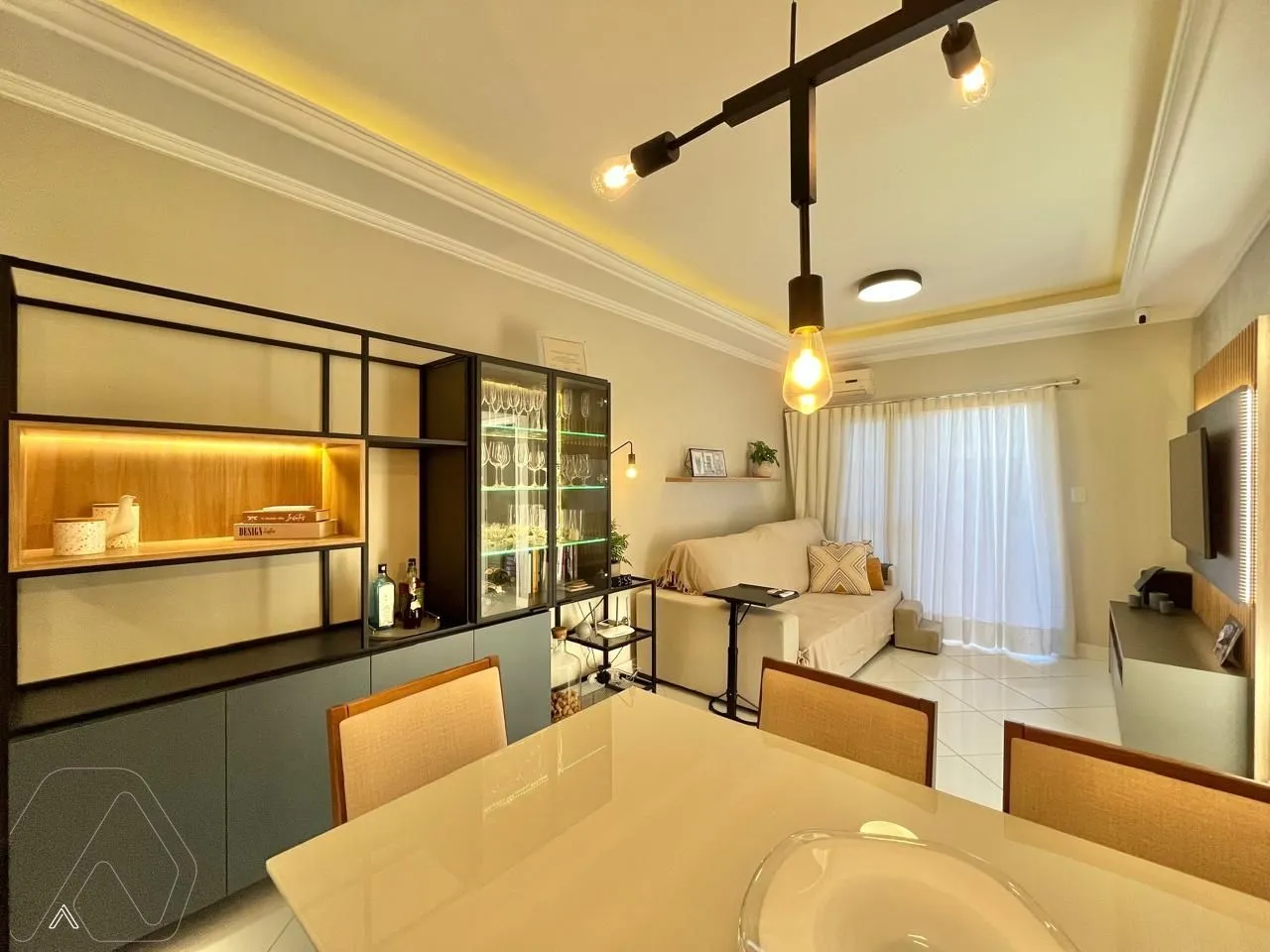 Apartamento com 2 dormitórios, foto 1