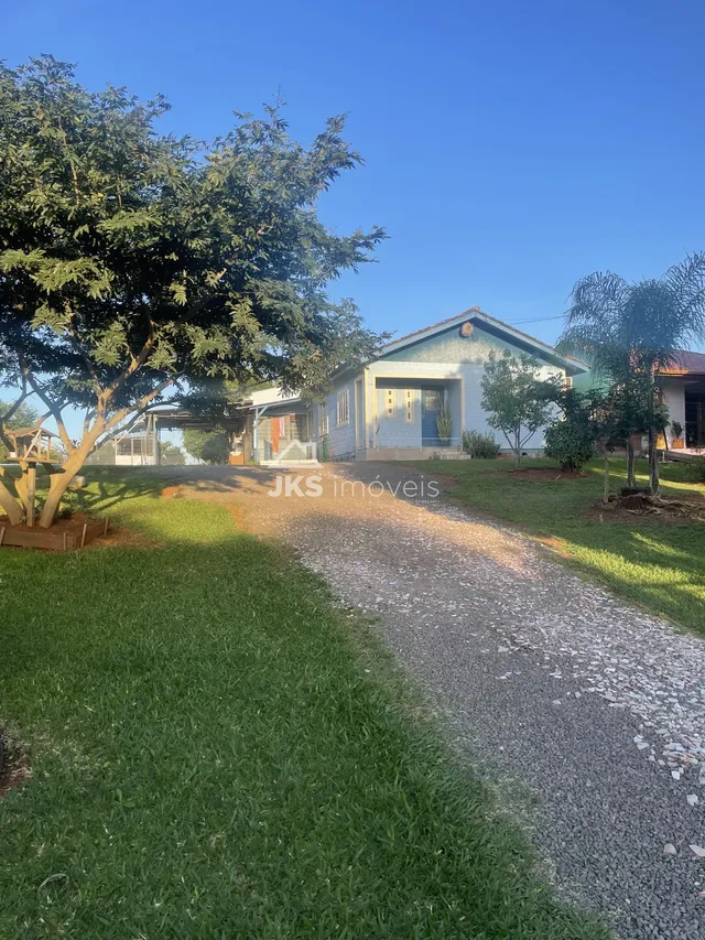 Casa com 3 dormitórios