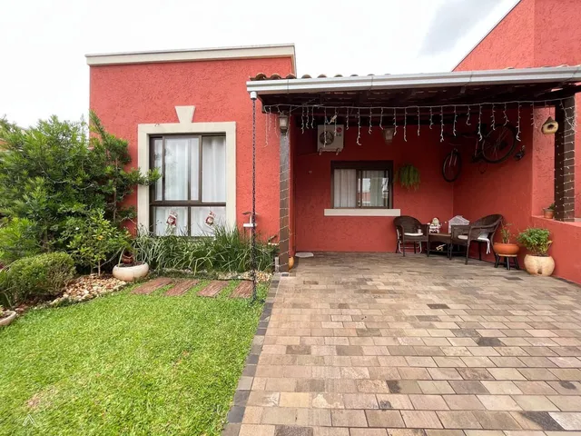 Casa geminada com 3 dormitórios