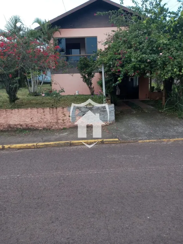 Casa com 2 dormitórios
