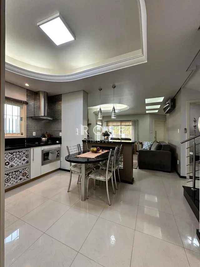 Casa com 3 dormitórios, foto 2