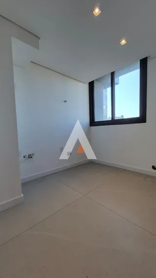 Apartamento com 4 dormitórios, foto 28