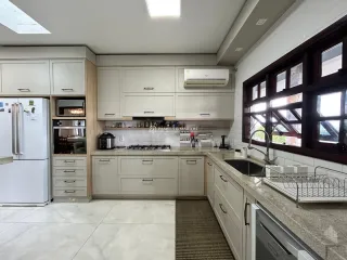 Casa com 5 dormitórios, foto 8
