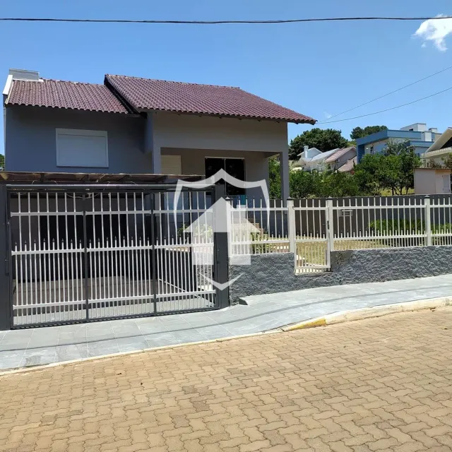 Casa com 2 dormitórios
