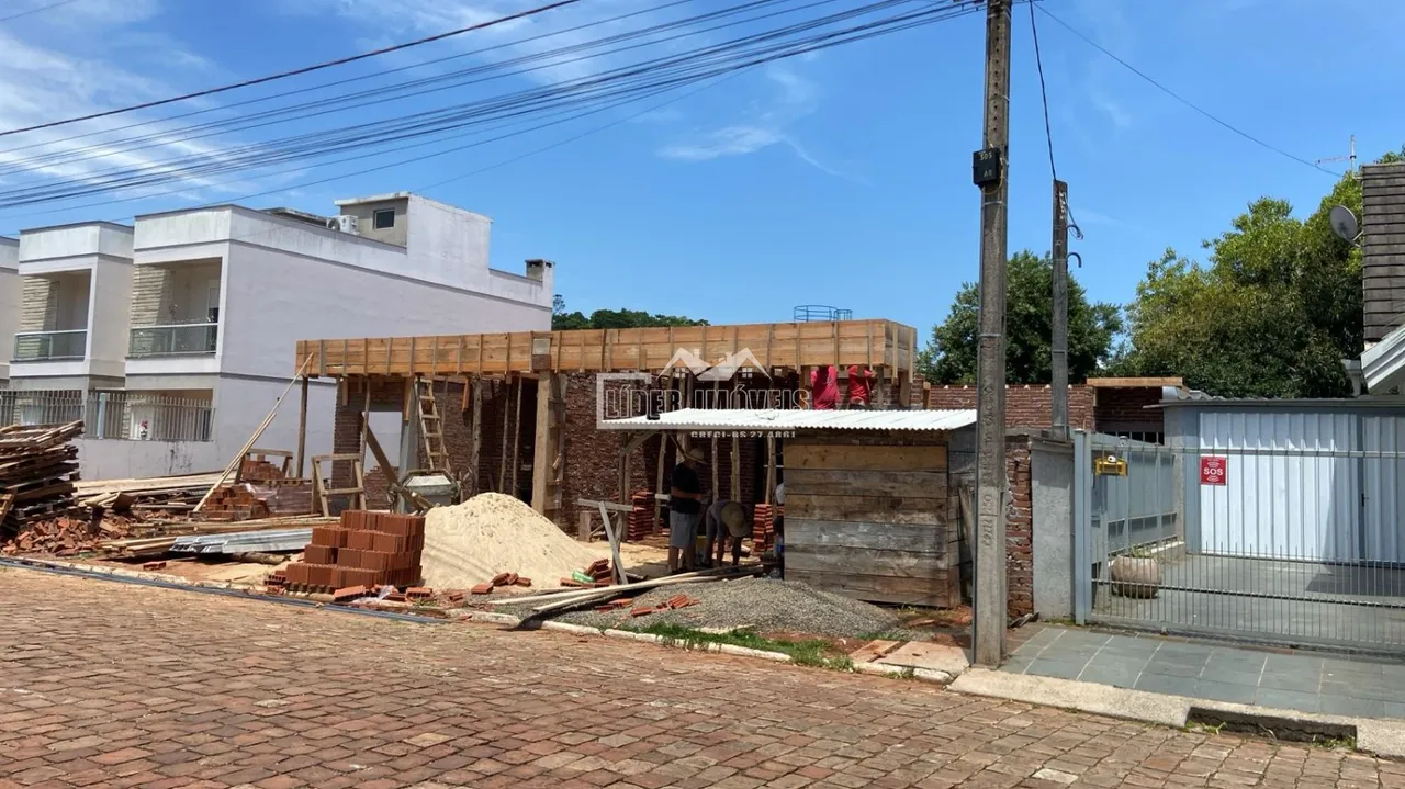 Casa geminada com 2 dormitórios, foto 1