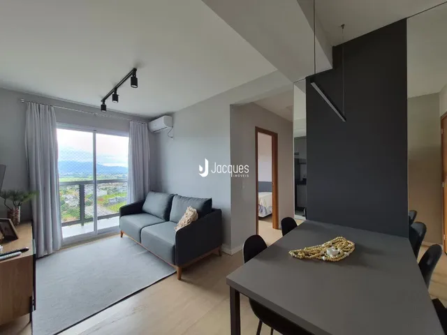 Apartamento com 2 dormitórios, foto 2
