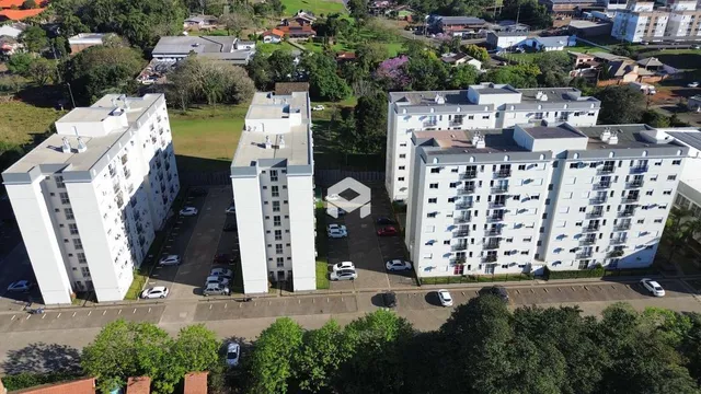 Vista aérea de um conjunto de edifícios residenciais em Lajeado, Brasil.