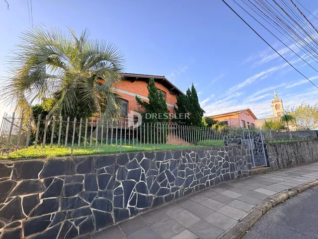 Casa com 3 dormitórios