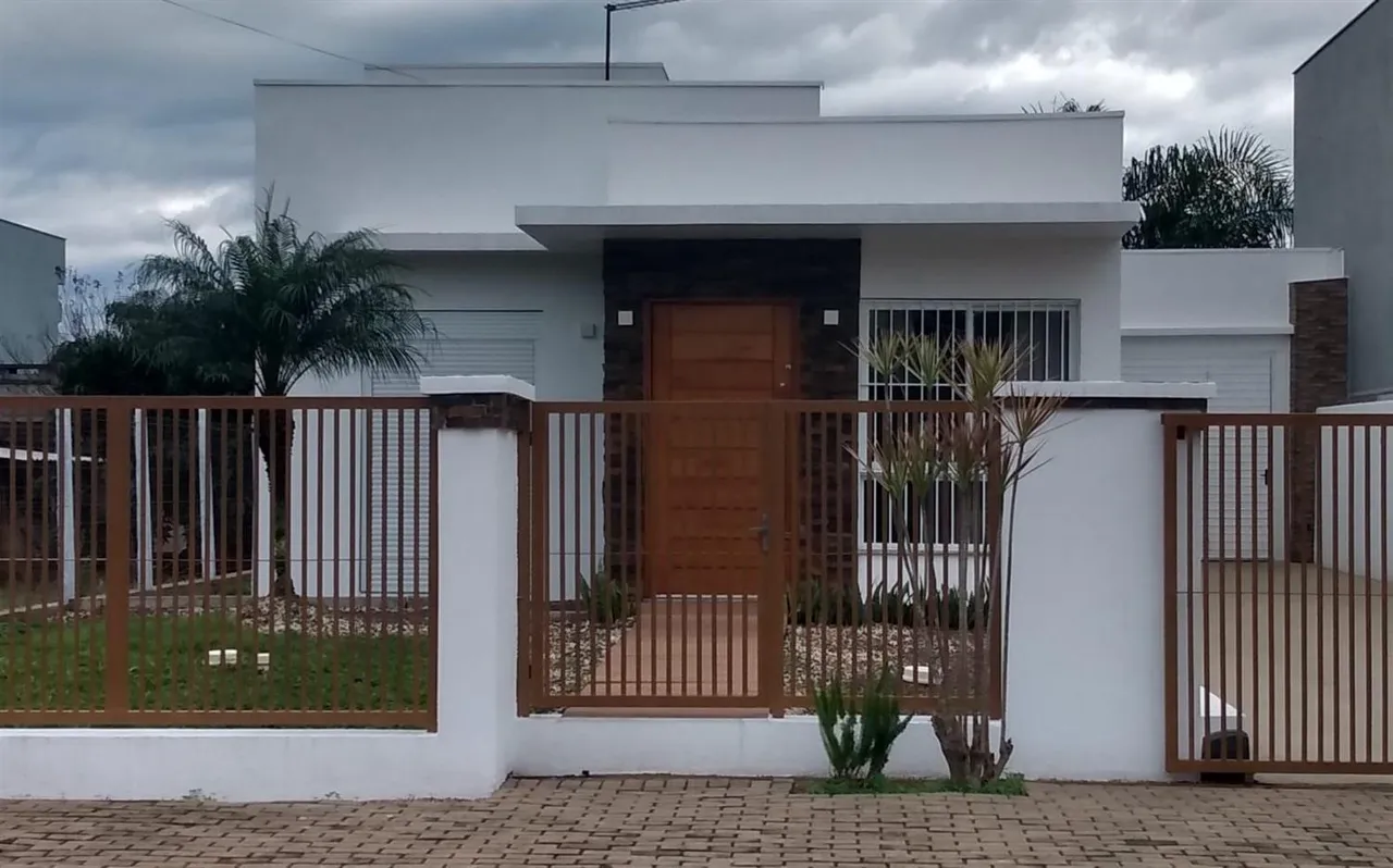 Casa com 2 dormitórios, foto 1
