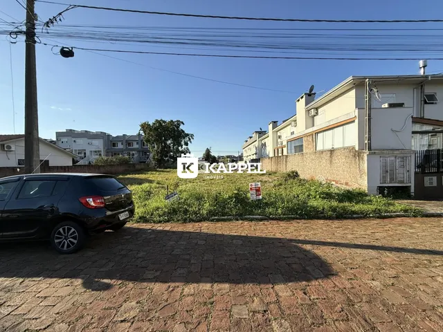 Vista externa de um prédio residencial em Lajeado, Brasil, sob luz do dia.