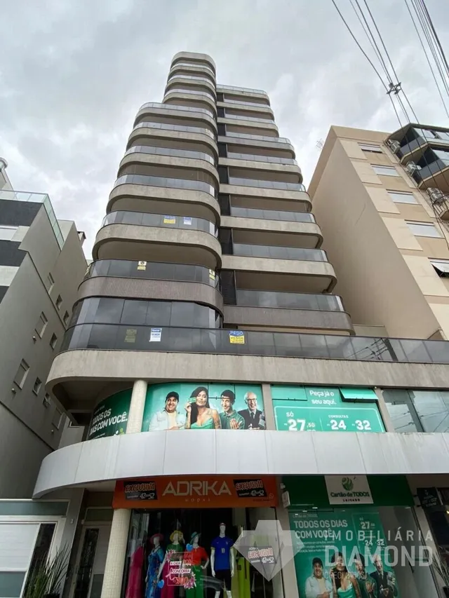 Apartamento com 3 dormitórios, foto 2