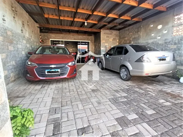 Casa com 3 dormitórios