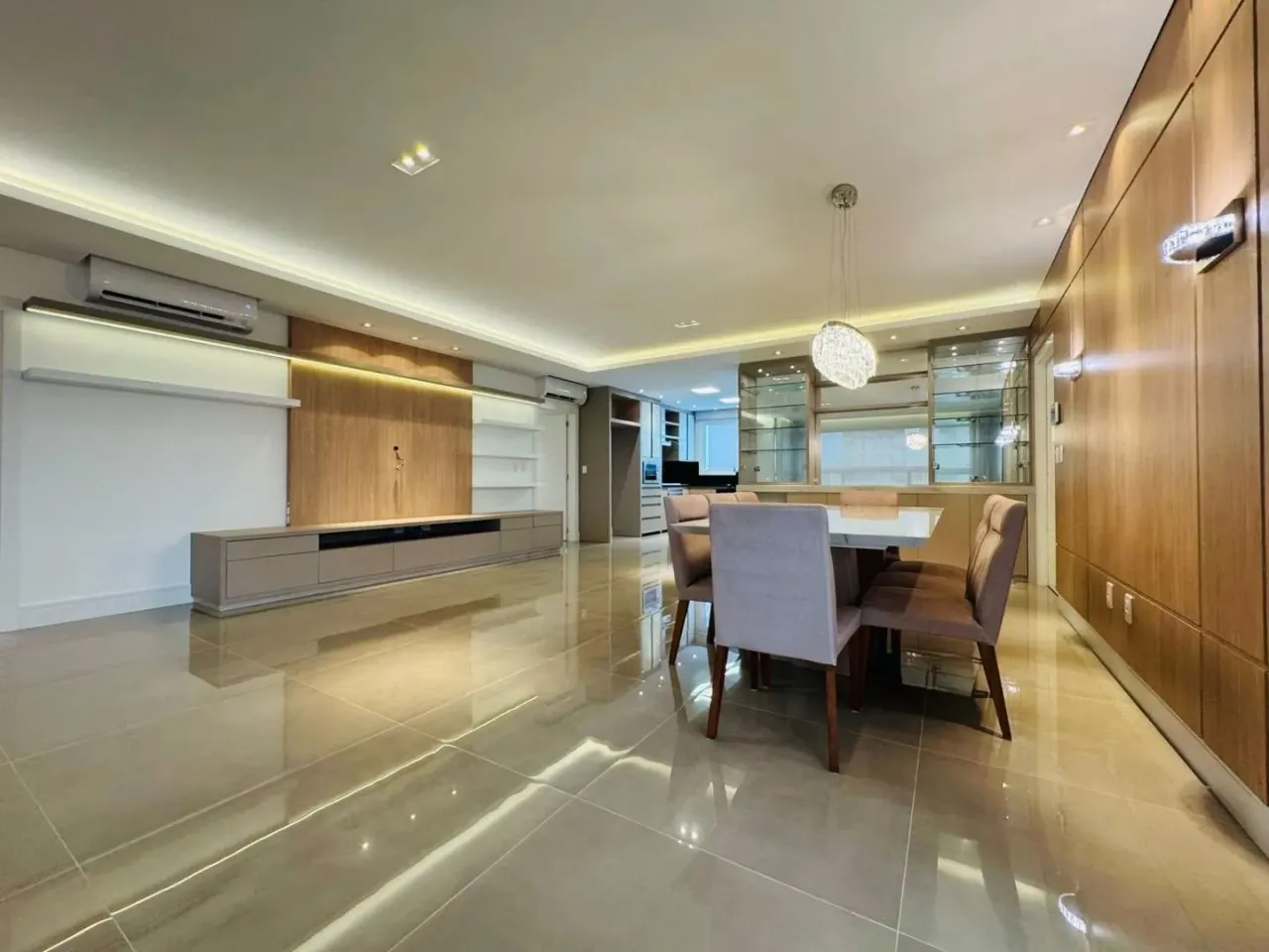 Apartamento com 3 dormitórios, foto 1