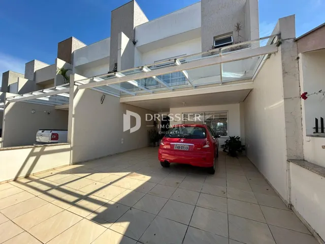 Sobrado com 3 dormitórios