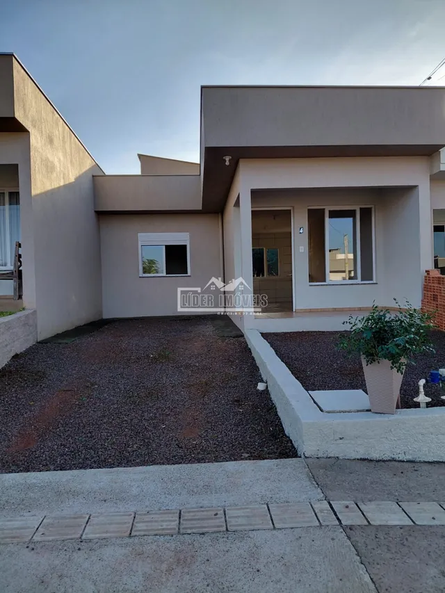 Casa geminada com 2 dormitórios