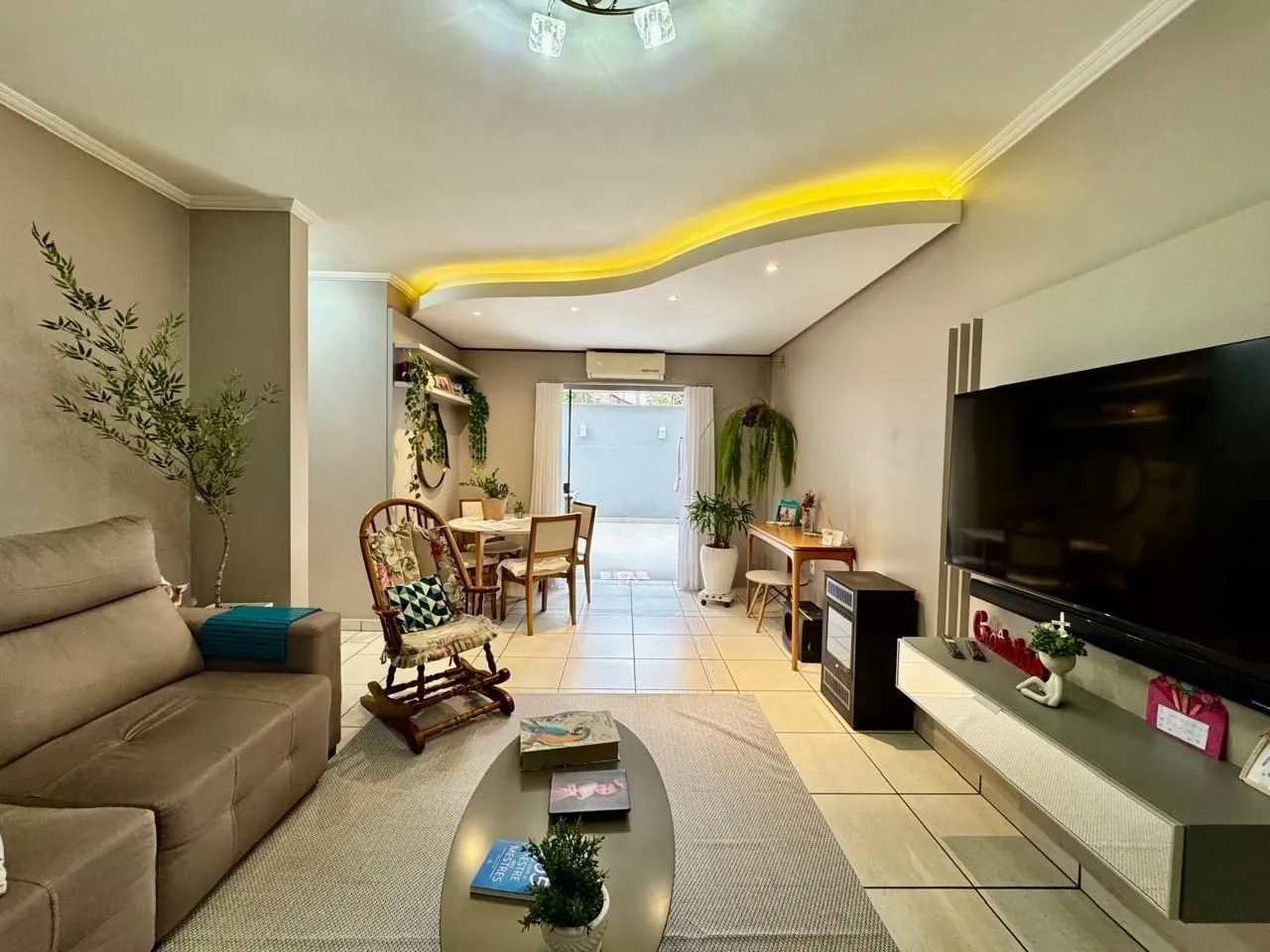 Apartamento com 2 dormitórios, foto 1