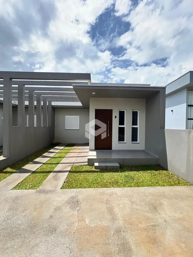 Fachada moderna de uma residência em Lajeado, Brasil.