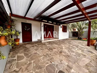 Casa com 4 dormitórios, foto 1