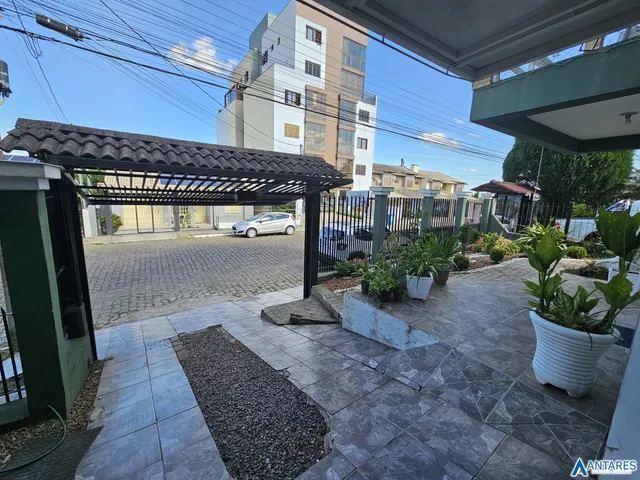 Casa com 4 dormitórios, foto 2