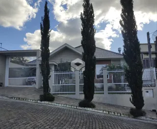 Fachada de uma residência em Lajeado, Brasil.