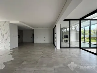Casa com 6 dormitórios, foto 4