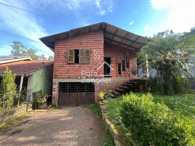 Casa com 4 dormitórios
