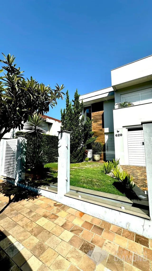 Casa com 2 dormitórios