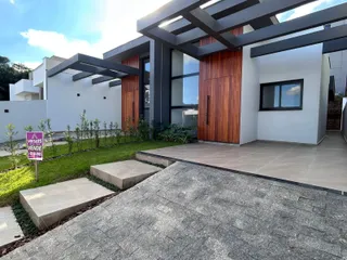 Casa geminada com 3 dormitórios, foto 2