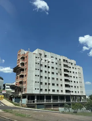 Fachada de um prédio em construção em Lajeado.