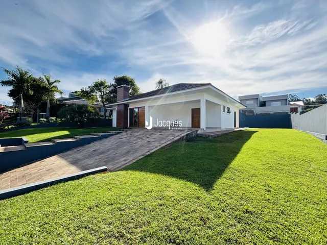 Casa com 3 dormitórios