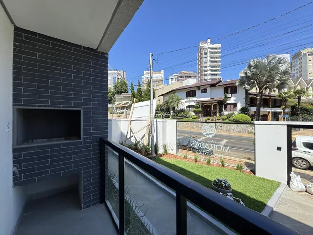 Vista da varanda de uma propriedade em Lajeado, Brasil, com vista para a rua e outras casas.