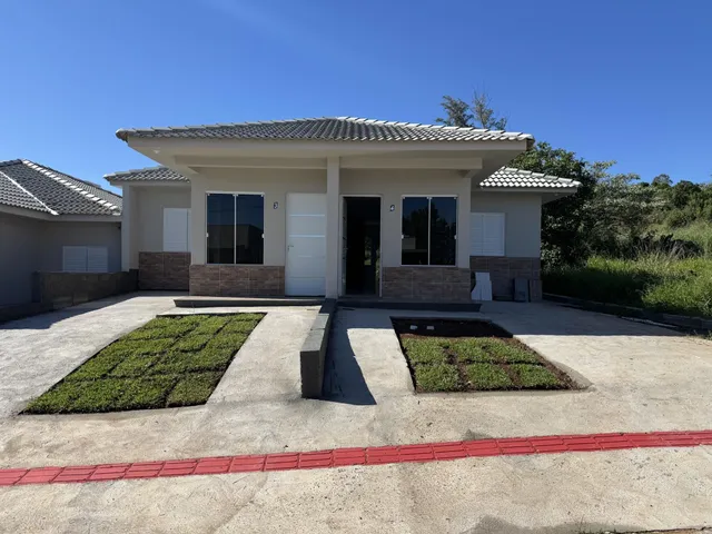 Casa geminada com 2 dormitórios, foto 2