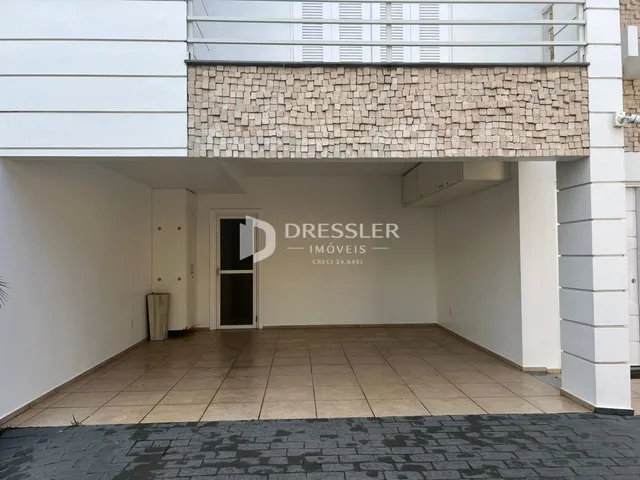 Fachada de um imóvel residencial em Lajeado, Brasil.