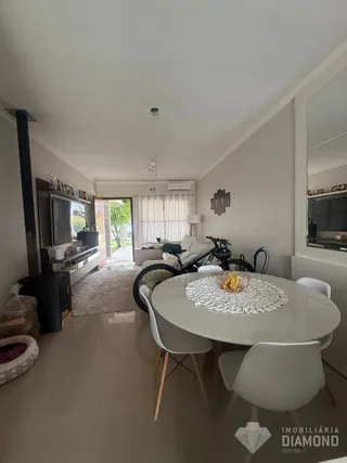 Casa geminada com 2 dormitórios, foto 1