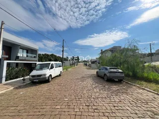 Vista da rua de paralelepípedos em Lajeado, Brasil.