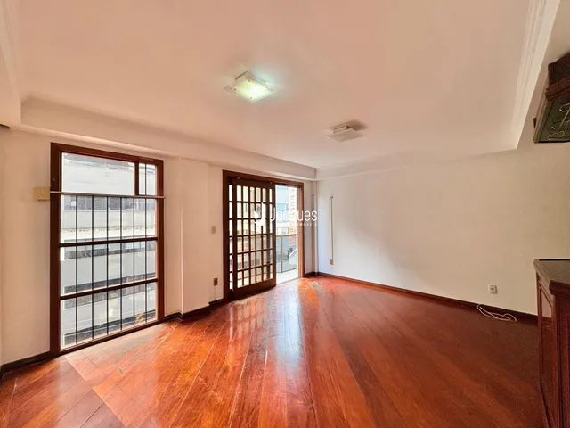 Apartamento com 3 dormitórios, foto 2