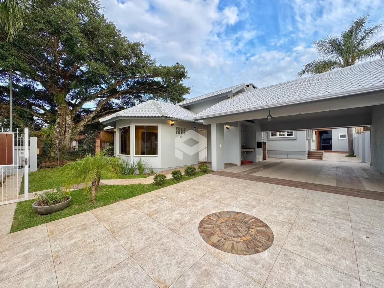 Casa com 3 dormitórios, foto 1