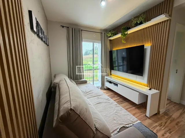 Apartamento com 2 dormitórios