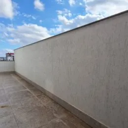 Parede externa lisa de uma propriedade em Lajeado, Brasil.