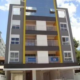 Foto da fachada de um prédio residencial em Lajeado, Brasil.