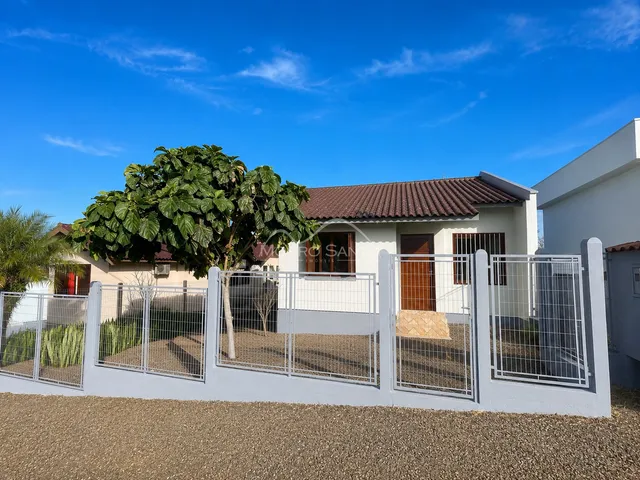 Casa com 2 dormitórios