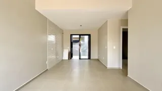 Casa com 2 dormitórios, foto 2