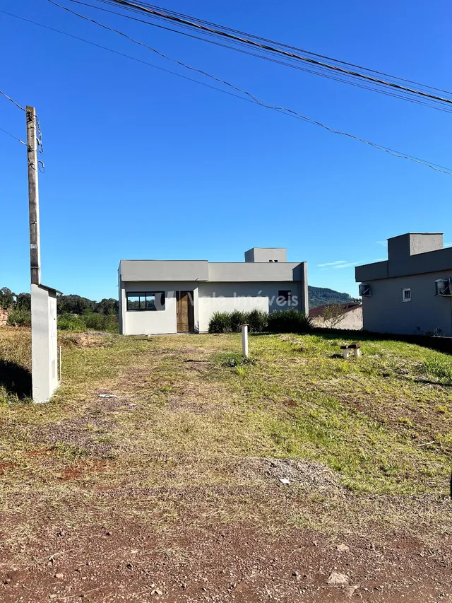Casa com 1 dormitório